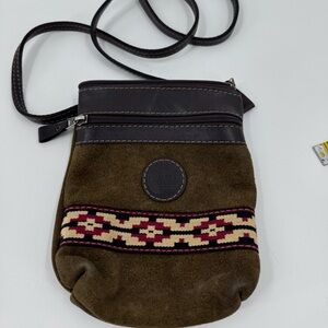 Wayra Cueros De Argentina Suede Crossbody Pouch